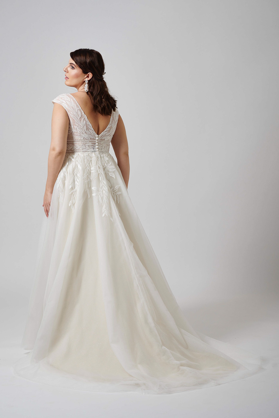 Curvy Hochzeitskleid LO-429T von Mode de Pol - Preis ab Gr. 48: 2099.- Euro