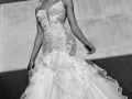 Entdecke Designer Hochzeitskleider von Pronovias - Modell VIENIES Brautmoden von Pronovias für die Hochzeitssaison 2024