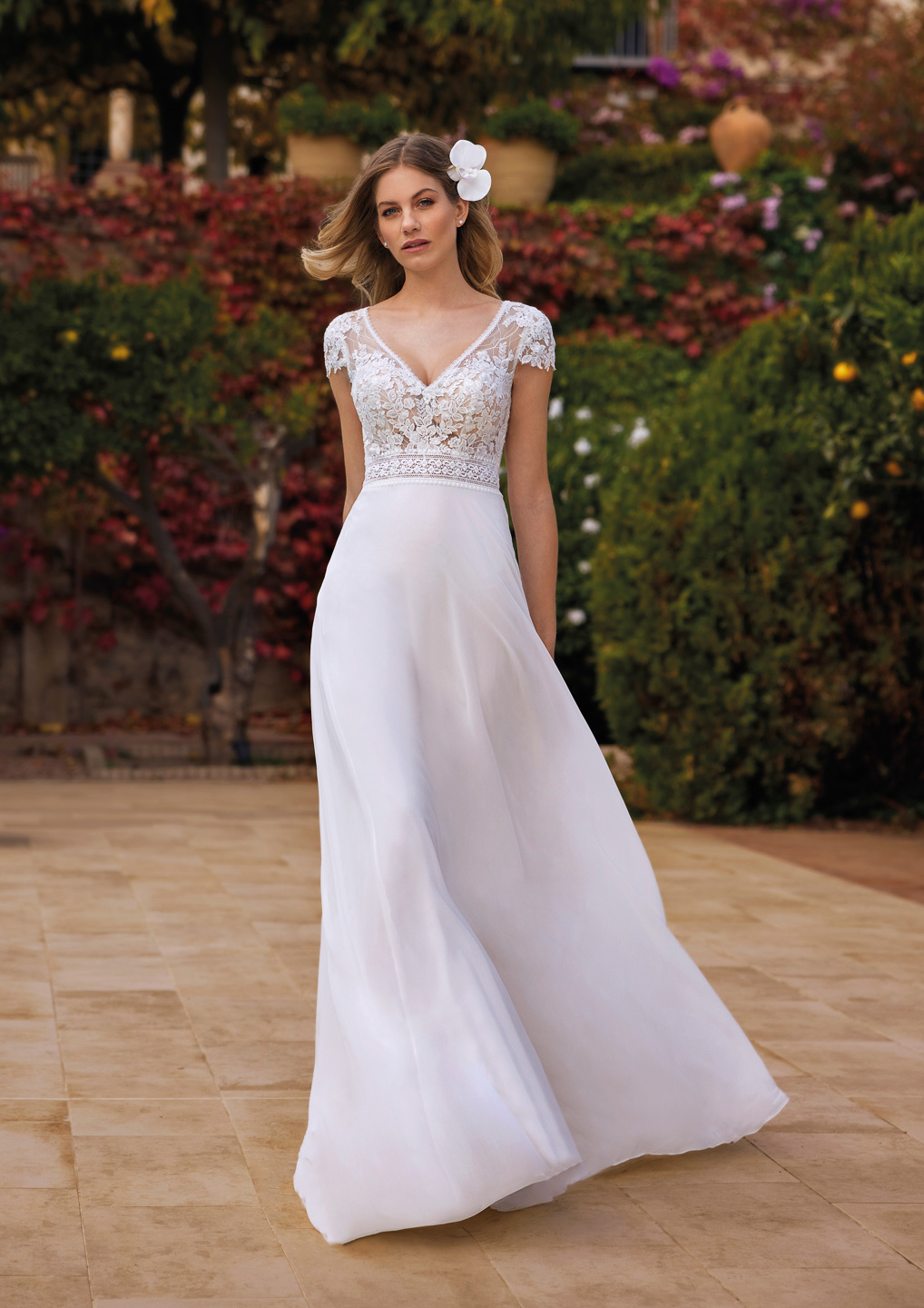 KNIGHT von White One - Vintage Style Hochzeitskleid mit kurzen Ärmeln