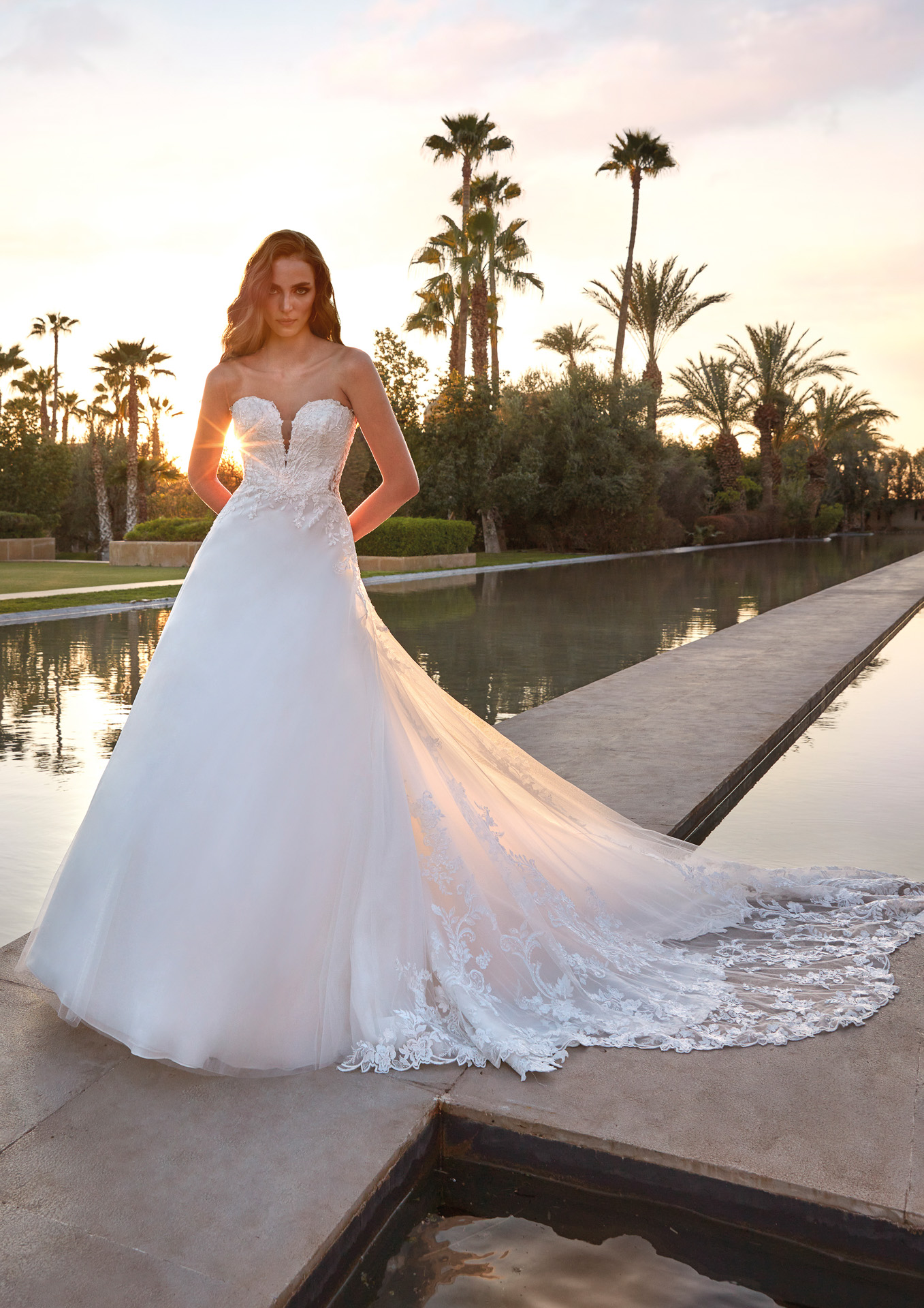 Cury Brautkleid Edie Plus Size Brautkleid "Edie" von Pronovias