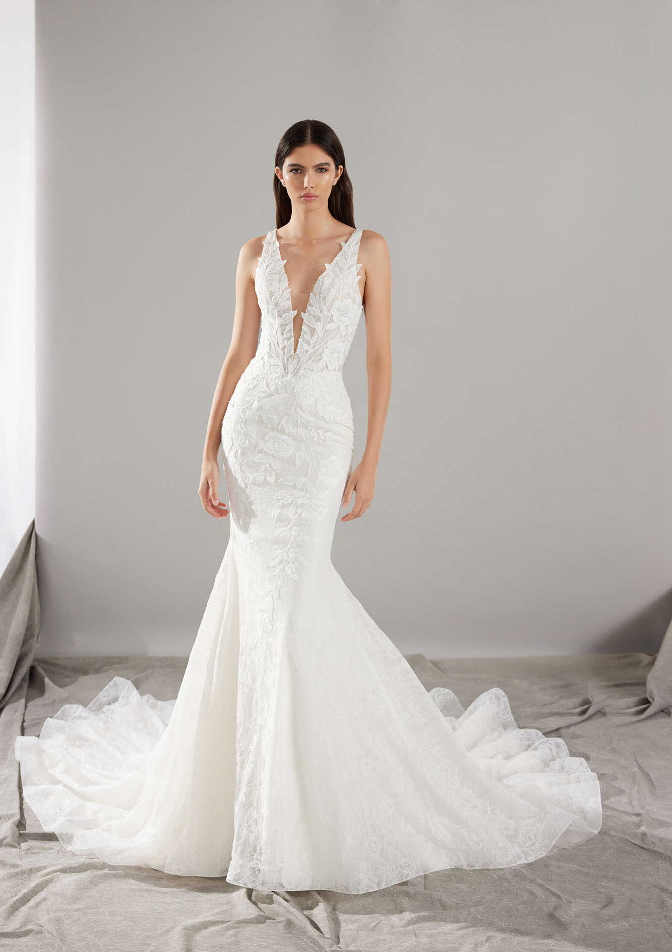 JESY | Pronovias Hochzeitskleid aus der aktuellen Pronovias Kollektion