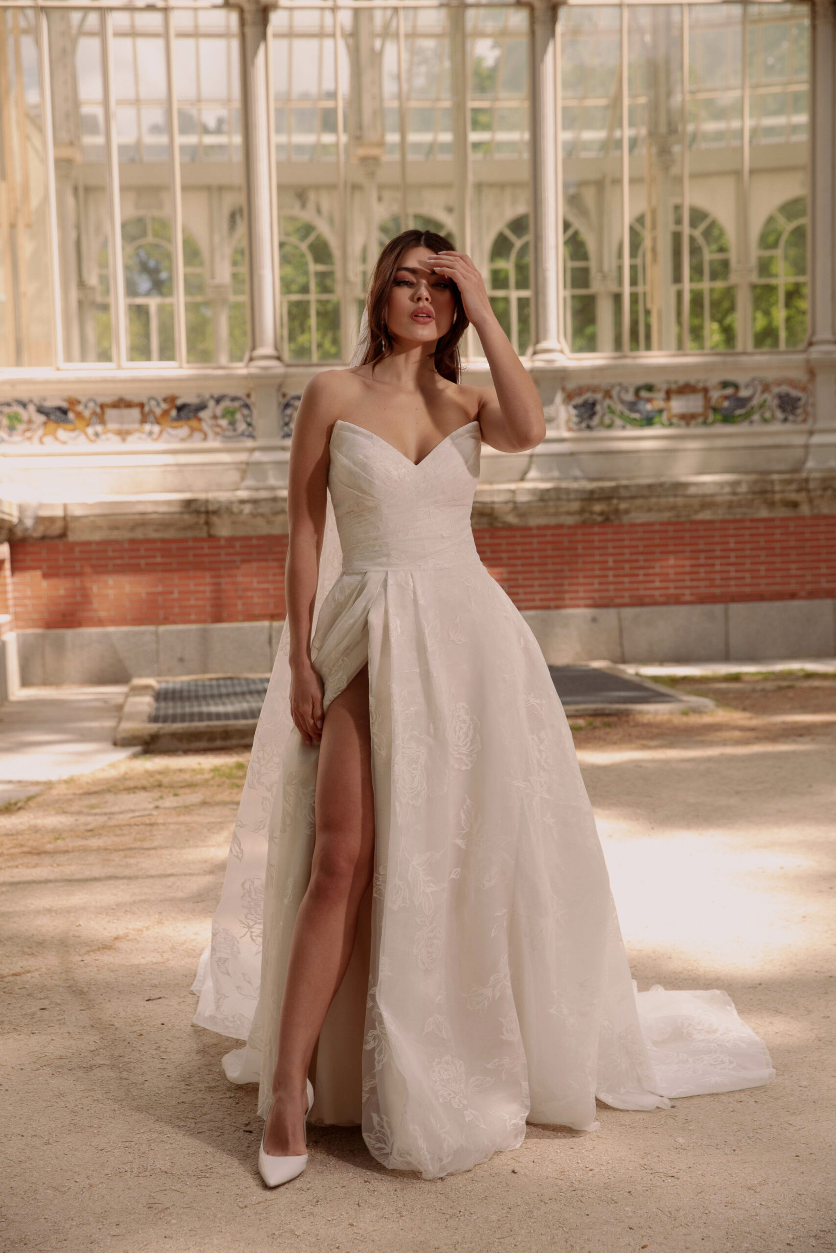 Brautkleid von Agnes Bridal A-Linie Brautkleid mit trägerloser Corsage
